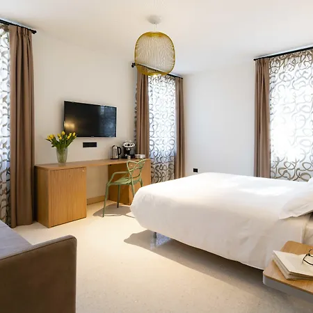 Antica Pusterla Relais De Charme 4*