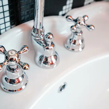 Antica Pusterla Relais De Charme ゲストハウス 4*