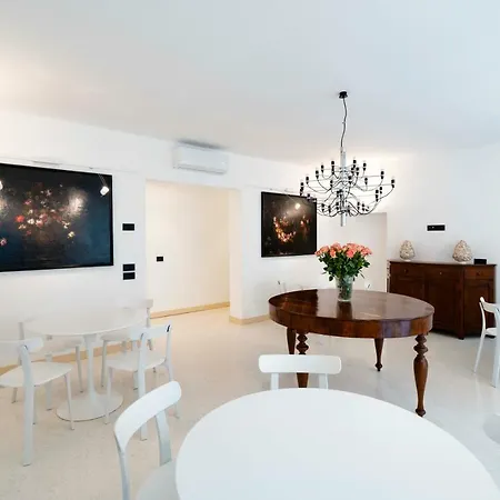 Antica Pusterla Relais De Charme ゲストハウス 4*